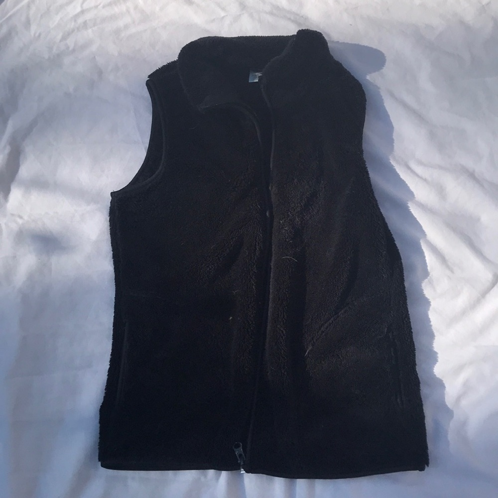🖤 Super Fuzzy Black Vest 🖤